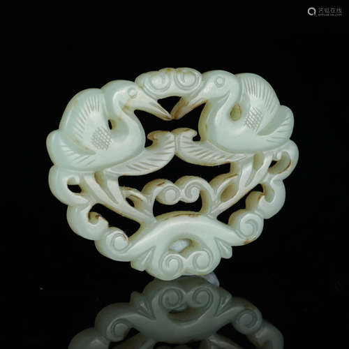 A CHINESE HETIAN JADE PHOENIX PATTERN CARVED PENDANT