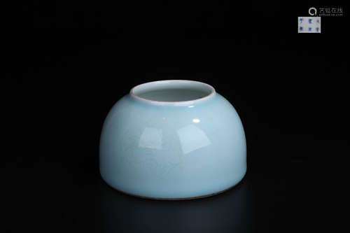 A CHINESE CELADON-GLAZED PORCELAIN BRUSH WASHER