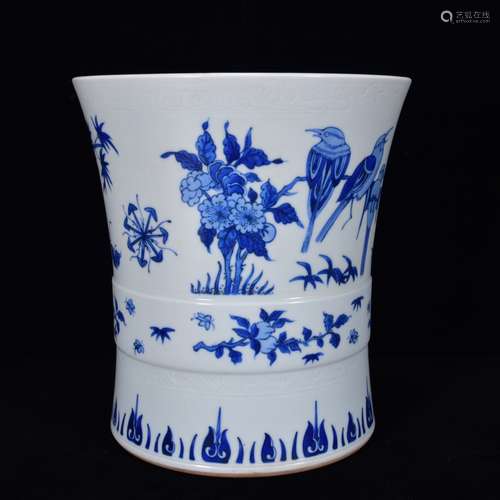  A CHINESE BLUE AND WHITE FLOWER&BIRD PATTERN PORCELAIN BRUSH POT