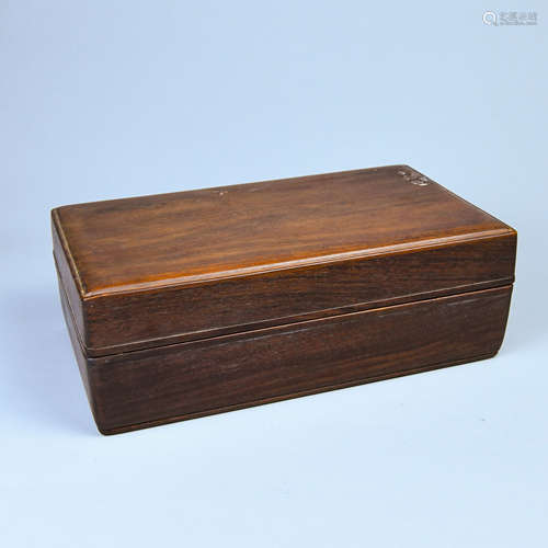 A FLOWER PEAR WOOD BOX