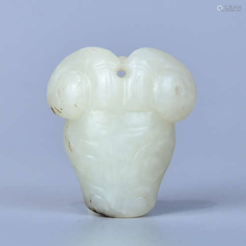 A HETIAN WHITE JADE BEAST HEAD  MADE OF SEED MATERIAL
