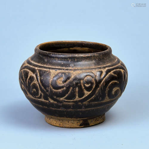 A CIZHOU KILN FLOWER CARVED BOWL