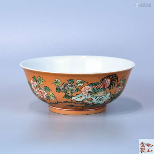 A POWDER ENAMEL BOWL PAINTED WITH FLOWERS PATTERNS