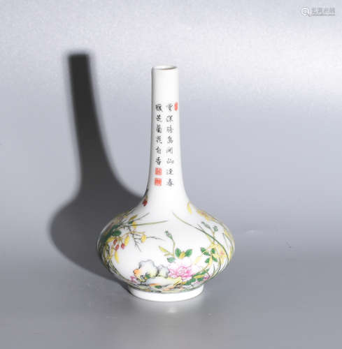 AN ENAMEL BOTTLE PAINTED WITH POETRY