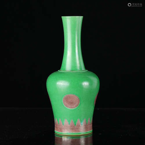 A CHINESE GREEN PORCELAIN BELL-SHAPED ZUN