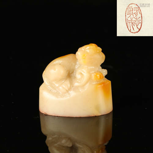 A CHINESE SHOOUSHAN STONE CARVED SEAL, WU CHANGSHUO MARK