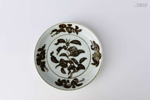 A CHINESE UNDERGLAZED COPPER-RED PORCELAIN PLATE