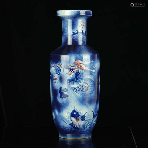 A CHINESE BLUE AND WHITE UNDERGLAZED RED PAINTED PORCELAIN VASE