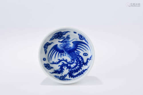 A CHINESE BLUE AND WHITE PHOENIX PATTERN PORCELAIN BRUSH WASHER