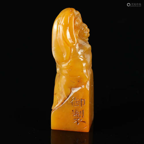 A CHINESE TIANHUANG STONE SEAL