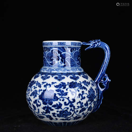 A CHINESE BLUE AND WHITE FLORAL TWINE PATTERN PORCELAIN FLOWER WATERING