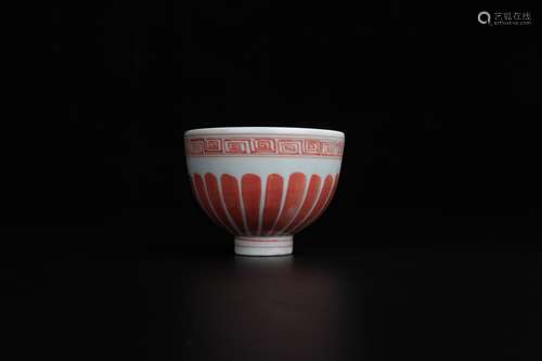 A CHINESE IRON RED PORCELAIN BOWL