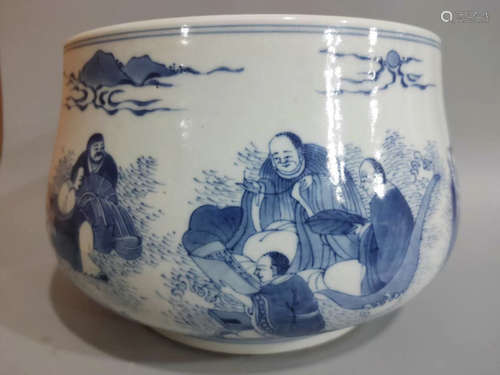 A Chinese Blue and White Porcelain Tank