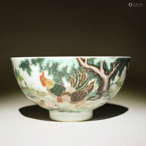 A Chinese Famille Rose Floral Porcelain Bowl