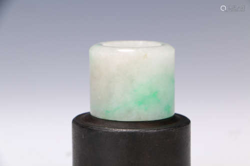 A Chinese Jadeite Thumb Ring