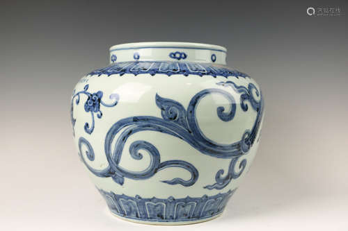 A Chinese Blue and White Porcelain Jar