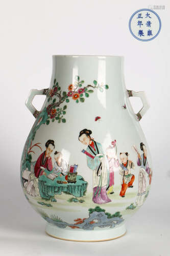 A Chinese Famille Rose Porcelain Vase