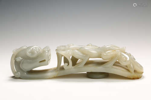 A Chinese Carved Jade Hook/ 带勾： belt hook