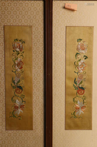 A Pair of Chinese Embroidery of Flowers