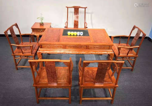 A HUALI WOOD CHAIRS&TABLECARVED WITH PATTERN