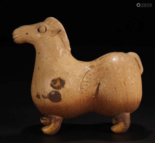 A YUE YAO BROWN GLAZE HORSE ORNAMENT
