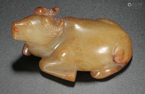 A HETIAN JADE PENDANT SHAPED WITH COW