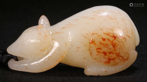 A HETIAN JADE MOUSE PENDANT