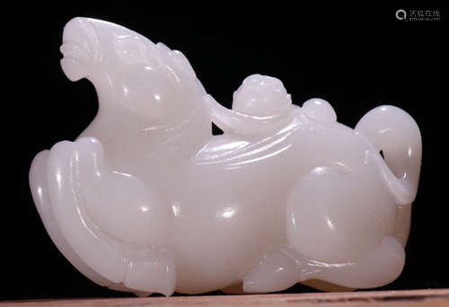 A HETIAN JADE HORSE PENDANT