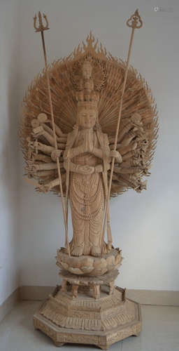 A XIANGZHANG WOOD GUANYIN BUDDHA