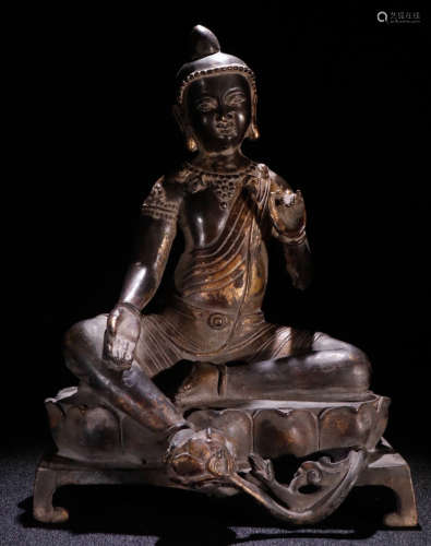 A COPPER GUANYIN BUDDHA STATUE