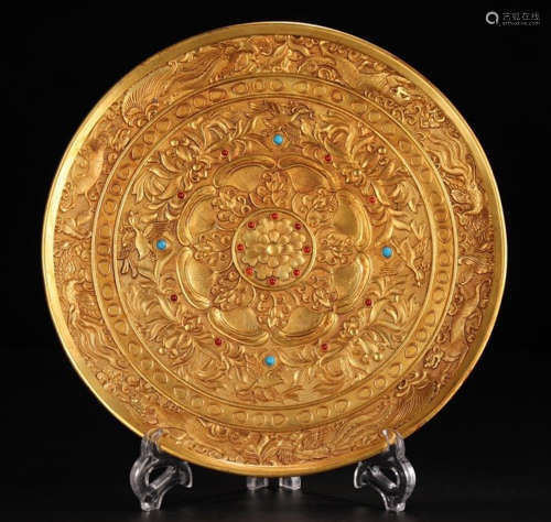 A GILT BRONZE PLATE CARVED WITH FLOWER&BIRD