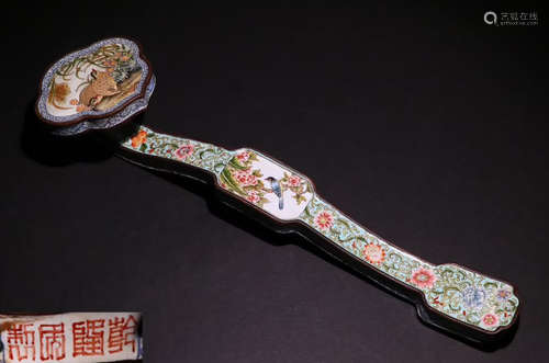 A CLOISONNE RUYI WITH FLOWER&BIRD PATTERN