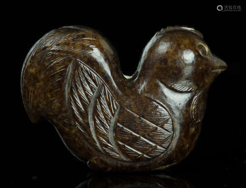 A HETIAN JADE PENDANT SHAPED WITH ROOSTER