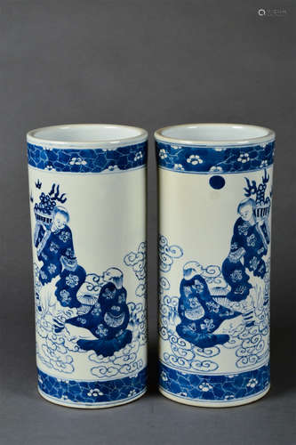 A Pair of Chinese Blue and White Porcelain Hat Stands