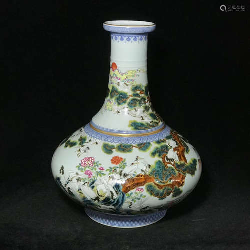 A Chinese Famille Rose Porcelain Vase