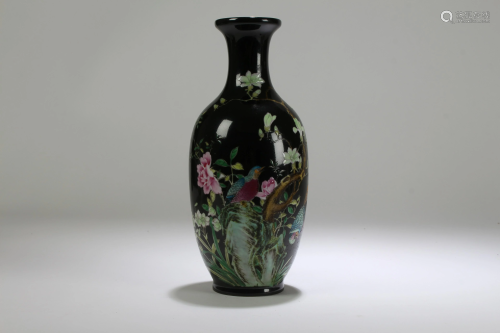 A Chinese Black-coding Estate Porcelain Vase