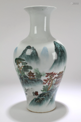 A Chinese Mountain-view Estate Porcelain Vase Dis…