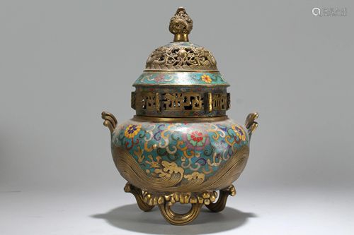 A Chinese Lidded Tri-podded Circular Myth-beast Fo…