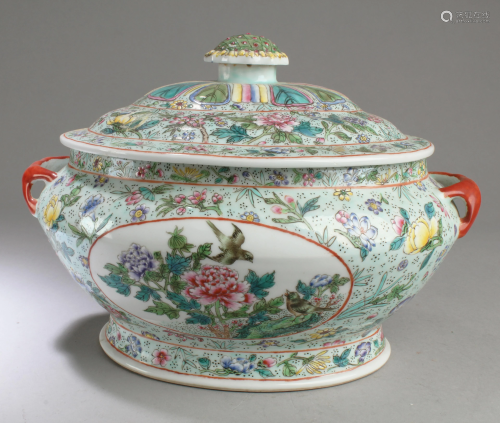 Chinese Porcelain Oval Shaped Container