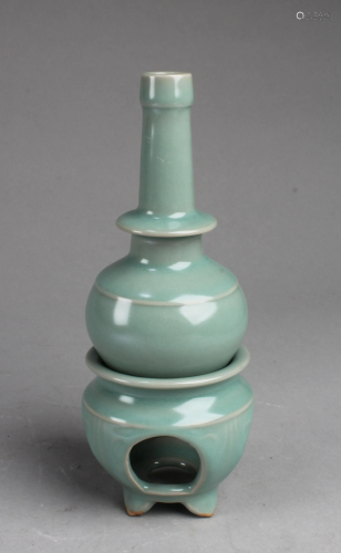 Chinese Ruyao Porcelain Vase