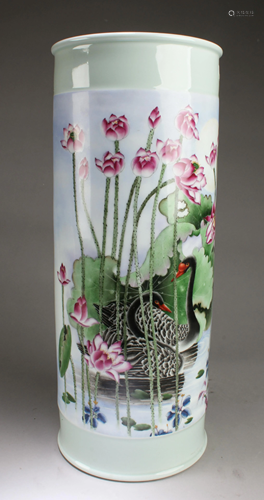 Chinese Porcelain Painting Holder