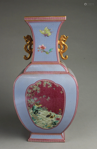 Chinese Porcelain Vase