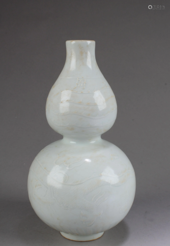 Chinese Porcelain Double Gourd Vase
