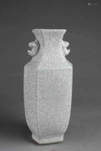 Chinese Geyao Porcelain Vase