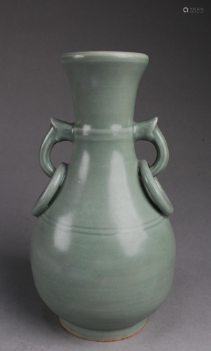 Chinese Porcelain Vase