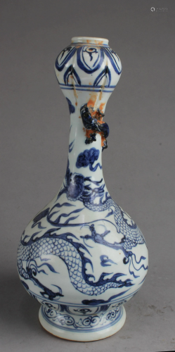 Chinese Blue & White 'Onion Head' Vase