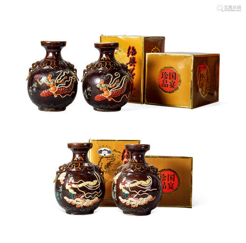 2000年古越龙山珍品兽首瓶绍兴花雕酒（飞天-龙腾背标、奔月-龙腾背标）