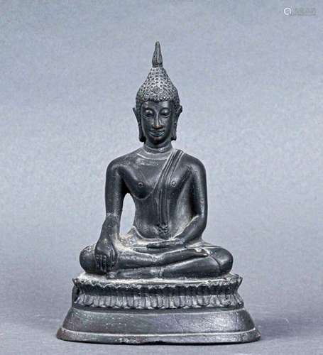 THAILANDE XXe siècle Bouddha en métal H. 18 cm