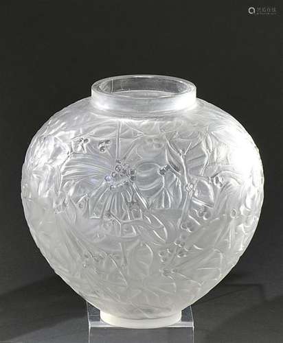 René LALIQUE (1860 1945) Gui, le modèle créé en [1…