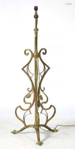 Art nouveau style tripod floor lamp in brass. Circ…
